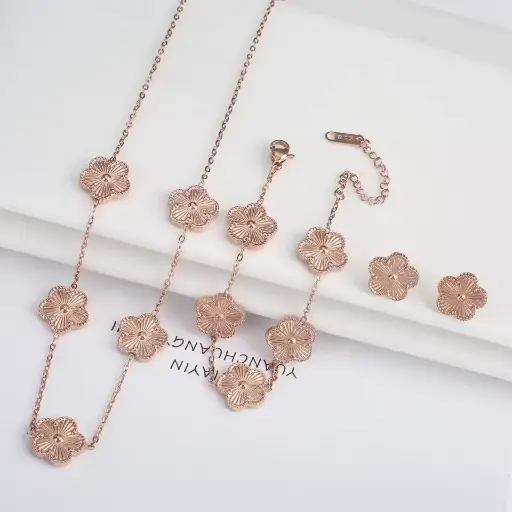 3Pcs 18k Gold-Plated Five-Leaf Flower Necklace Earrings Bracelet Jewelry Set For Woman Fashion Party Jewelry Daily Wear Clover